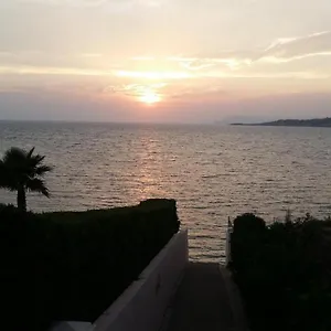 T2 Terrasse 20m2 Climatisé à 1mn Chrono à Pied De La , Et Sentier Du Littoral Terrasse 20 M2 Vue Appartement