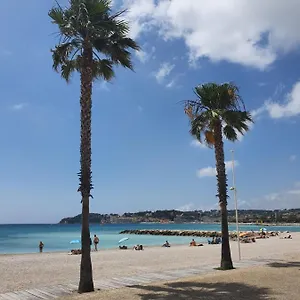 Joli T2 Bord De A 2mn Du Marche De Sanary Appartement